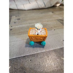 Snow White Bashful dwarf Disney toy figure Jewels mining